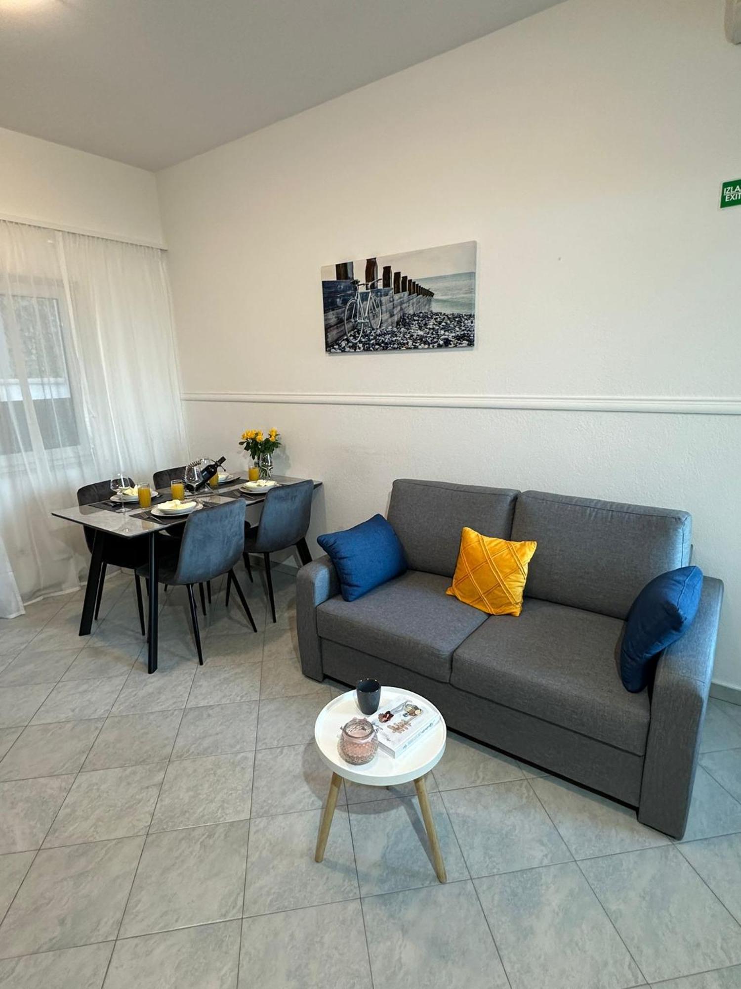 Apartment Tino ブレラ エクステリア 写真